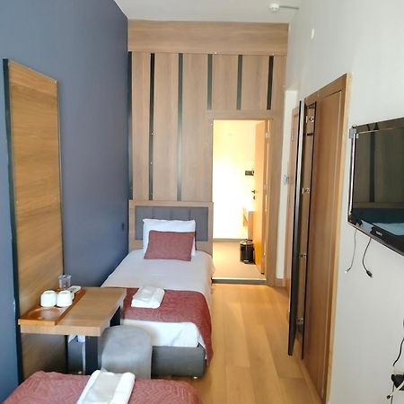 Besiktas Konuk Evi Hotel Istanbul Exterior foto